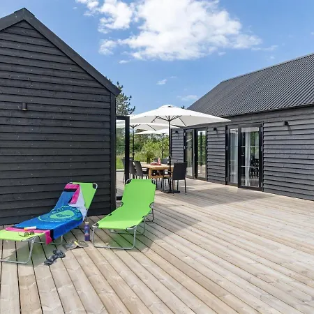 Holiday home Henrik - 100m From The Sea In Sealand By Interhome *