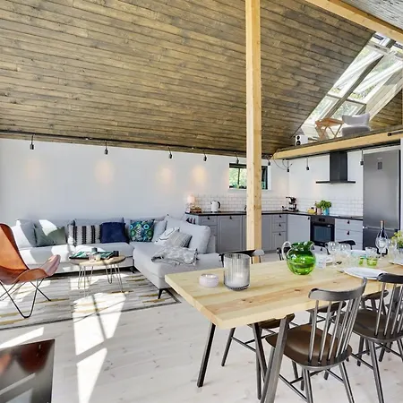 Dom wakacyjny Henrik - 100m From The Sea By Interhome Yderby